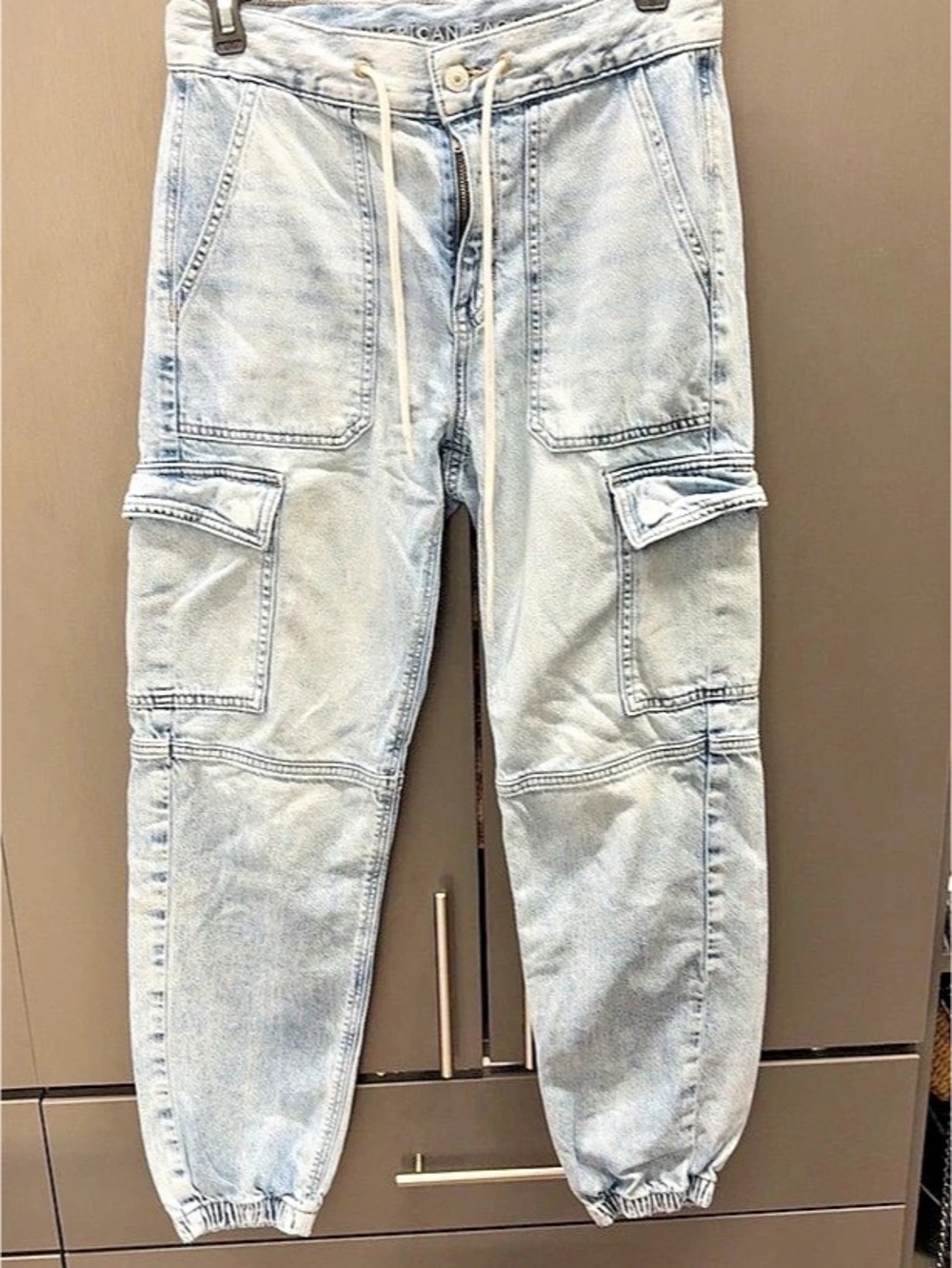 American Eagle AE  Jogger Jean Light Wash